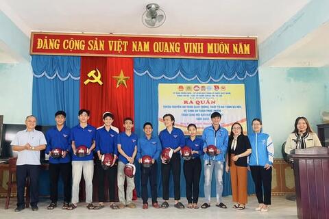TUỔI TRẺ ĐIỆN HOÀ RA QUÂN TUYÊN TRUYỀN ATGT DỊP LỄ TẾT NGUYÊN ĐÁN ẤT TỴ NĂM 2025